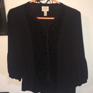 Mid sleeve top